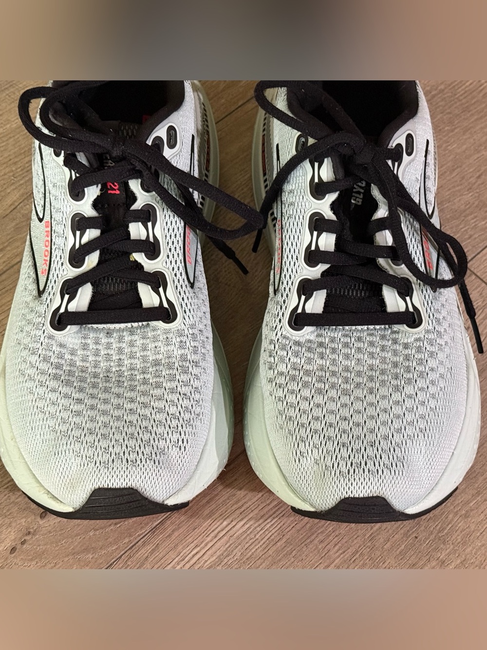 Excellent used condition Brooks Light Mint Glycerine GTS 21 - Picture 4 of 8